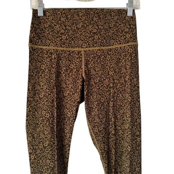 EVERLANE 25” The Perform High Rise Black Breen Floral Ankle Leggings - Picture 11 of 15